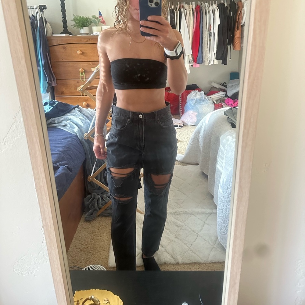 black mom jeans from american eagle, size 6